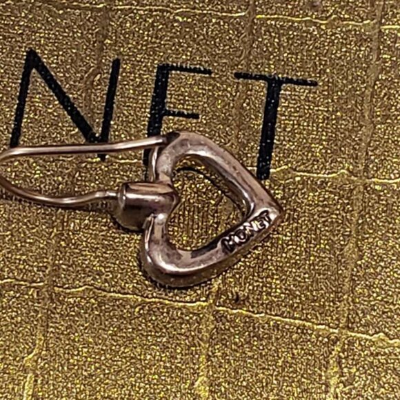 New Old Stock (late 80s/90s) Monet Rose Gold Heart Necklace & Earrings In Case - Picture 8 of 9